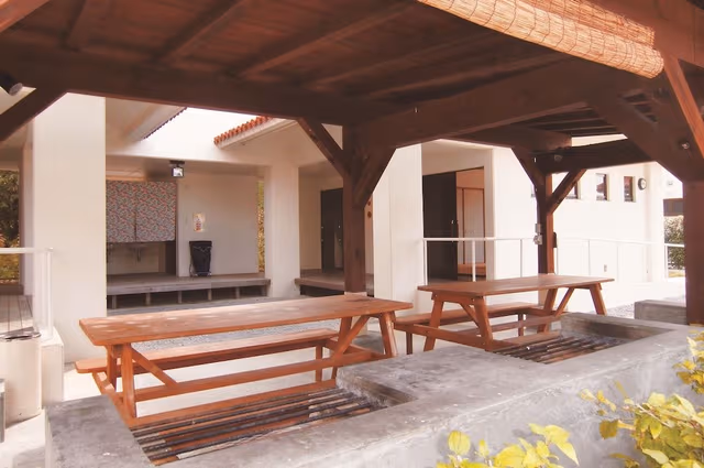Accommodation Cottage(Up to 6 Person)