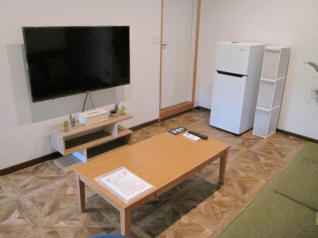 Standard Room (201)