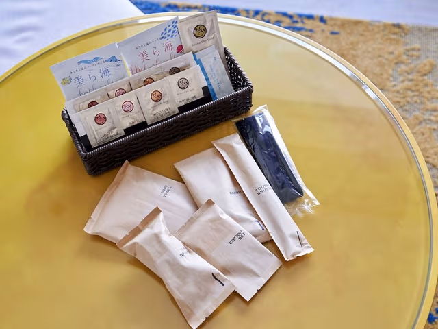 Deluxe Twin Room, Non Smoking (With Club Pool & Lounge Access)
