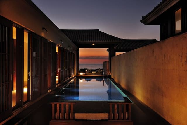 Tida (Oceanfront villa)