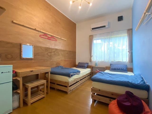 Twin Room - Non-Smoking