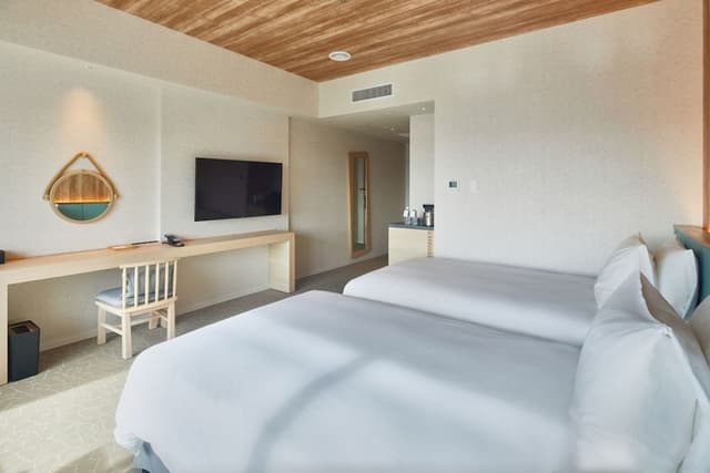 Deluxe Room, Non Smoking (for 2 People)