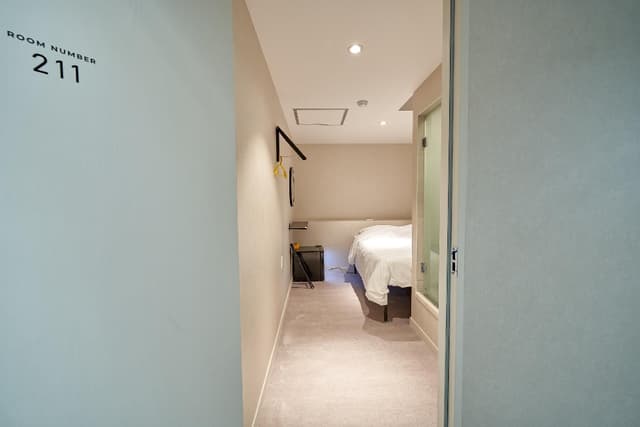 Double Queen Bed 211