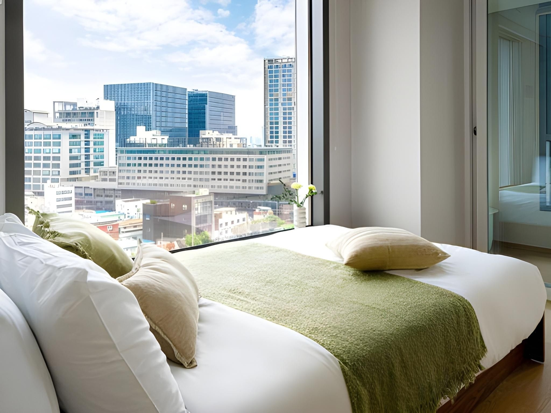 เออร์เบินสเตย์ มย็องดง (Urbanstay Myeongdong)2
