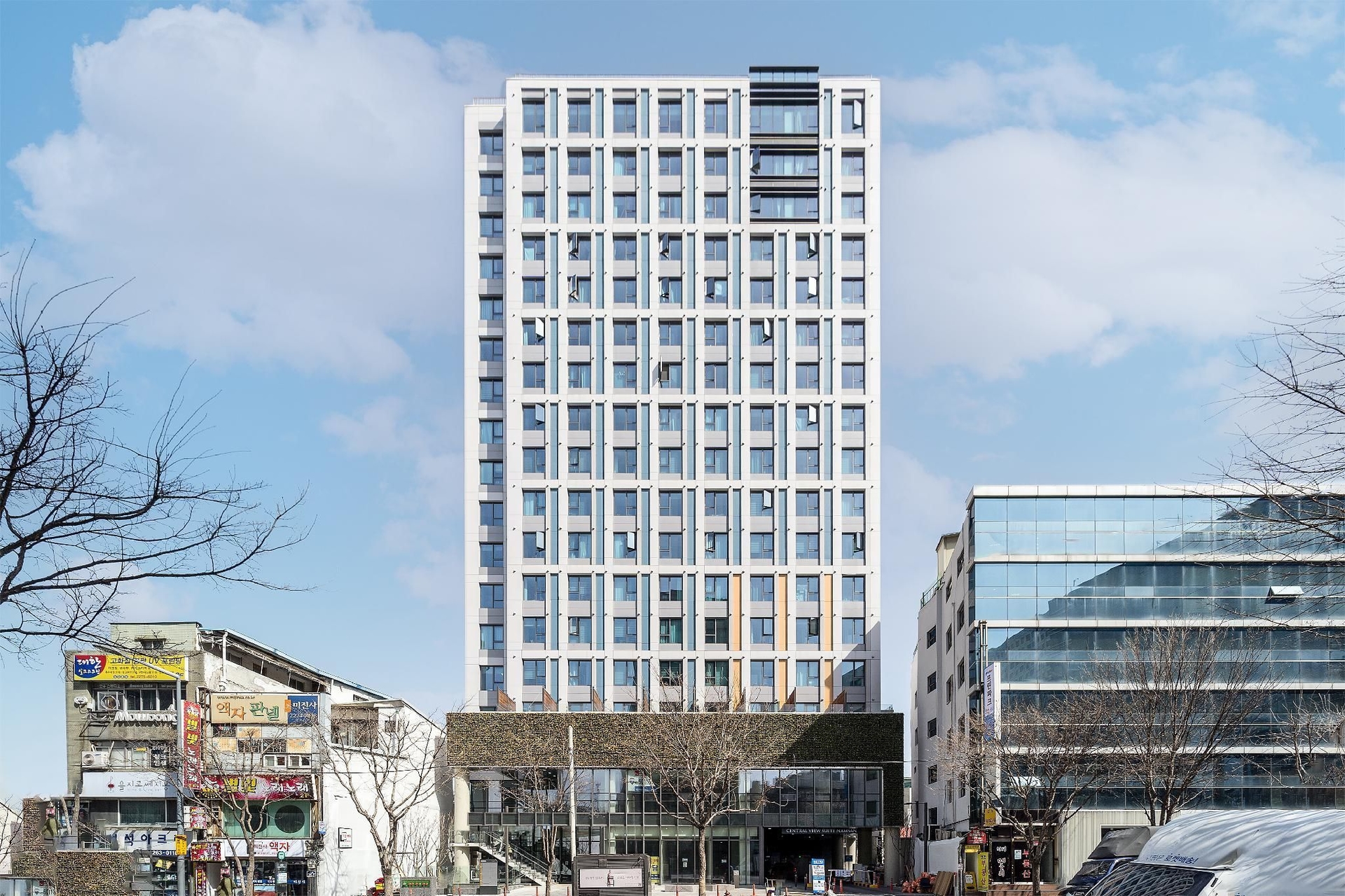 เออร์เบินสเตย์ มย็องดง (Urbanstay Myeongdong)0