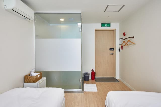 Twin Room for 2 People - Non-Smoking