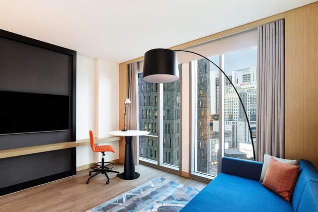 Club Suite, 1 Bedroom, Non Smoking (Club Lounge Access for 2 Guests)