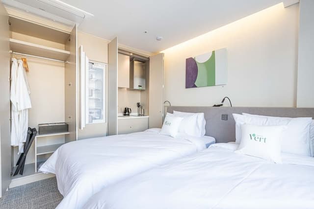 Deluxe Twin Room
