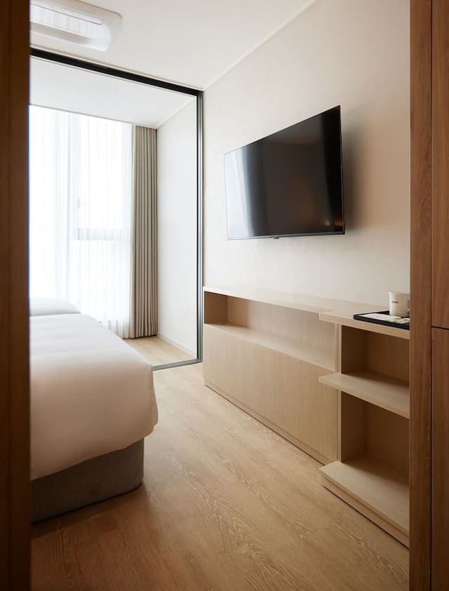 Standard Family Room - 24hrs stay(Check-out on 3 pm)