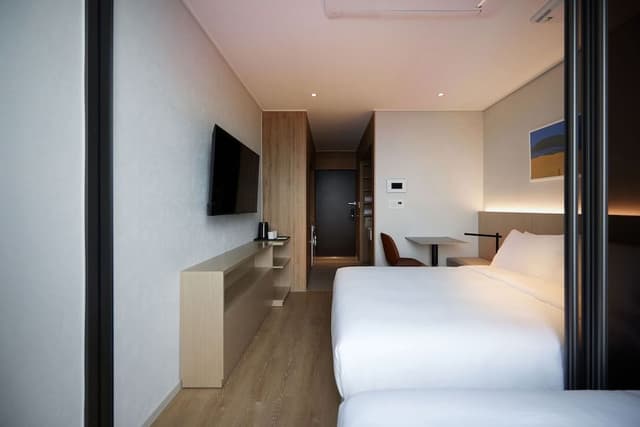 Standard Family Room - 24hrs stay(Check-out on 3 pm)