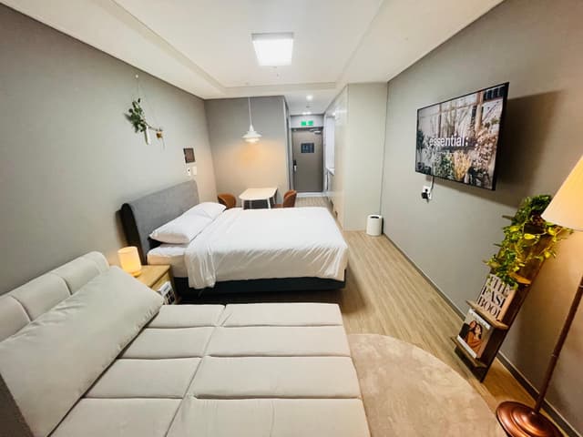 Deluxe Double Room B