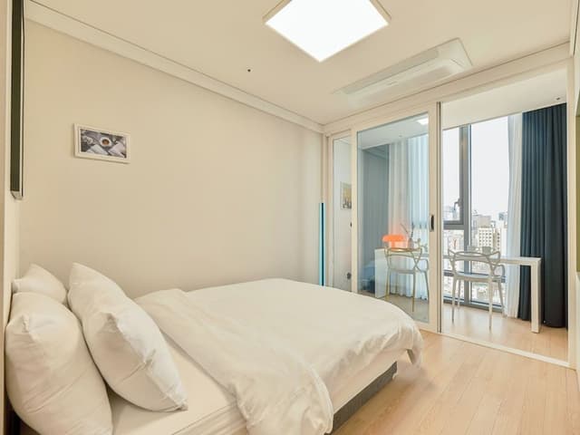 Luxury Room, City View