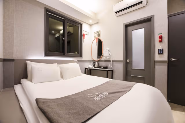 Standard Double Room for 1 Person - Non-Smoking