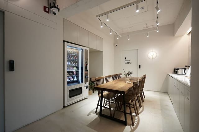 Women Capsule Lower Floor