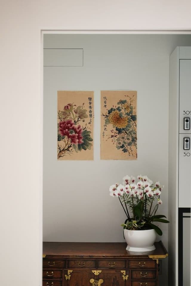 Women Capsule Lower Floor