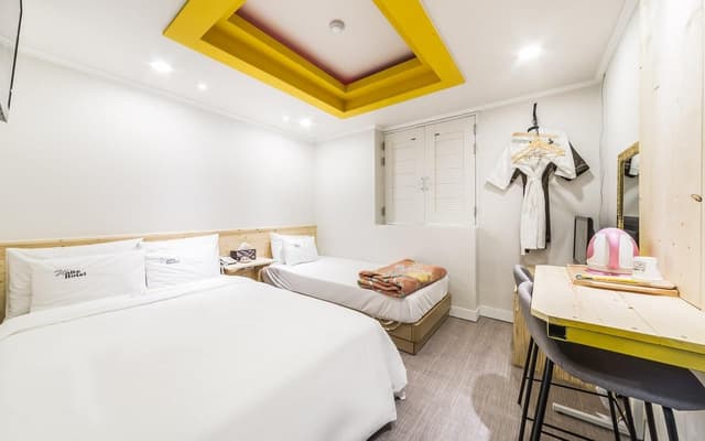 Twin Room