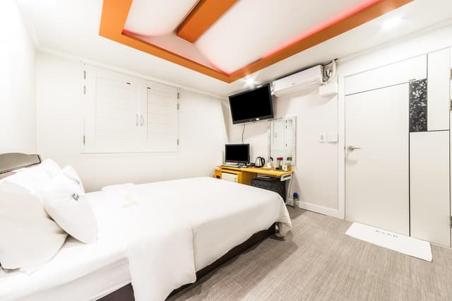 Suite Room