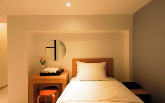 Basic Single Room