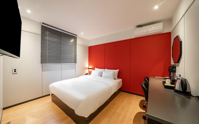 Standard Room C - Check-In from 6:00 PM, No Parking Allowed