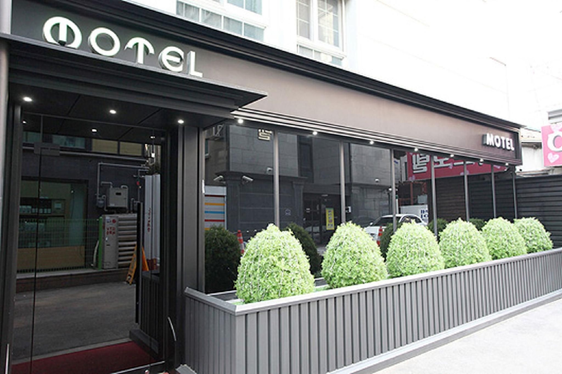 ซินยอง โมเต็ล (Sinyoung Motel)0