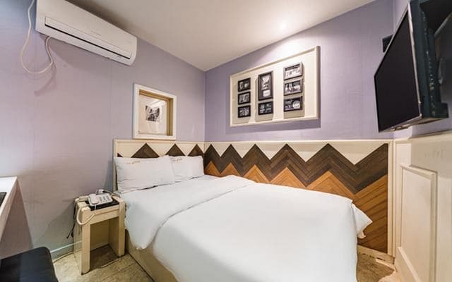 Standard Room - No Parking Included