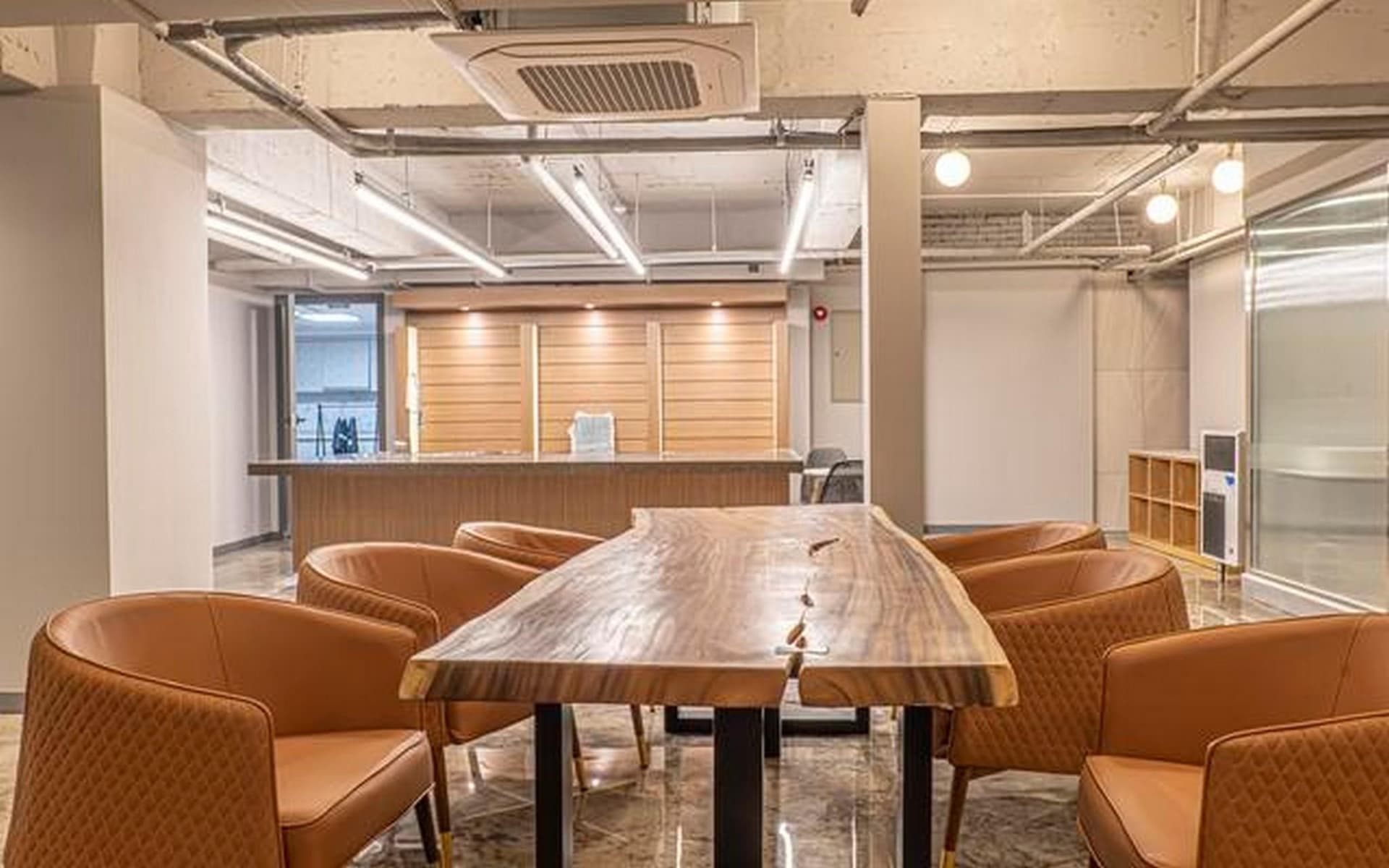 นัมเบอร์ 25 ดกซาน อินเตอร์เซคชั่น แบรนช์ นัมเบอร์ 25 ดกซาน อินเตอร์เซคชั่น แบรนช์