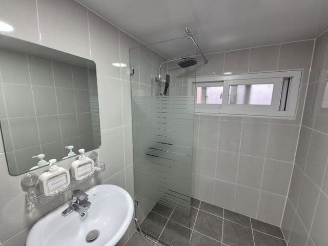 Deluxe Single Room, 1 Queen Bed