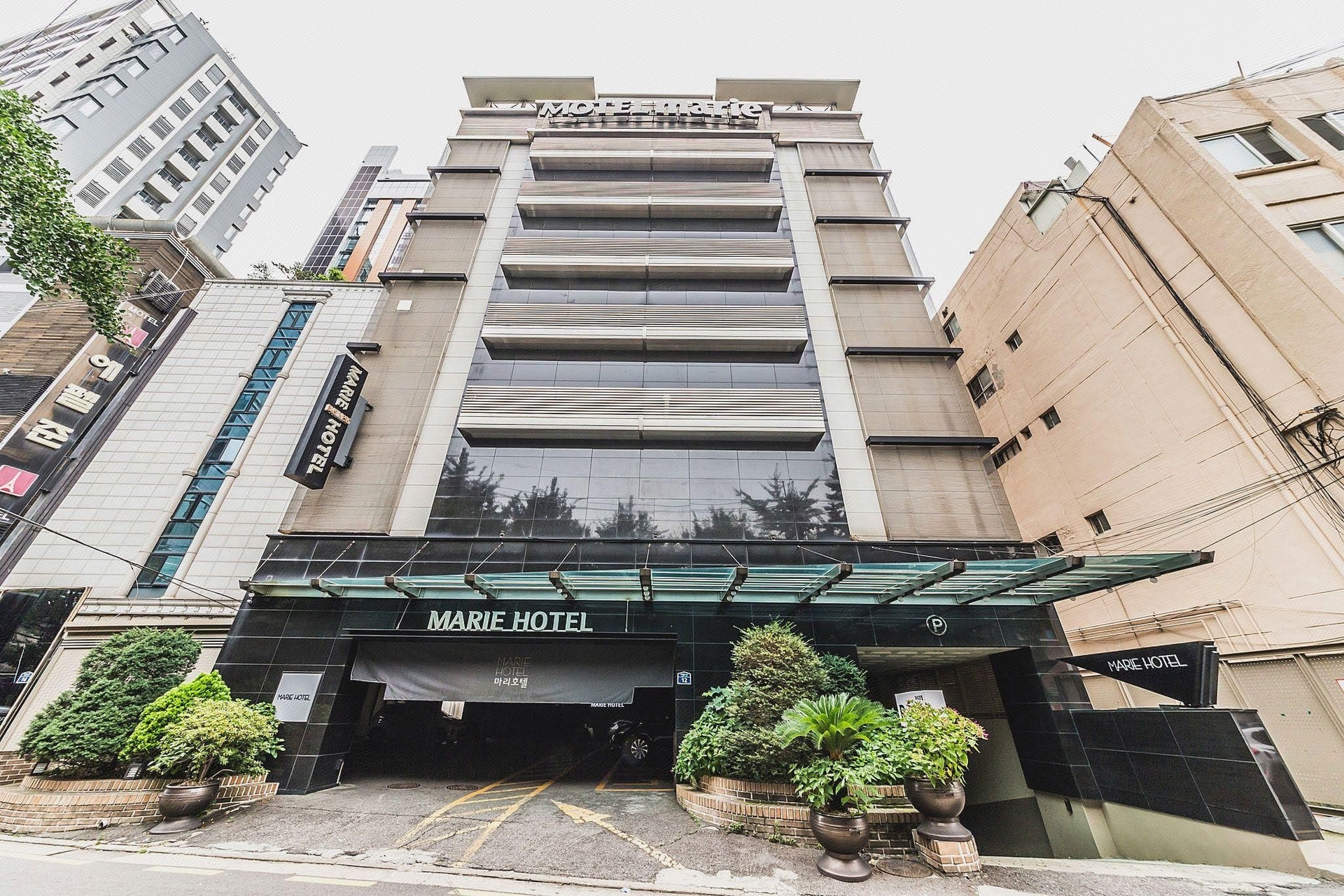 คาซันมารี โฮเทล (Gasan Marie Hotel)0