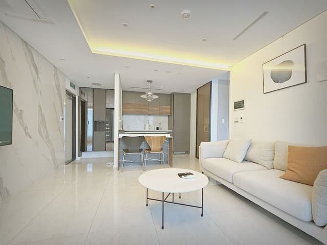 1C type. FLAT STUDIO+ (No Parking)