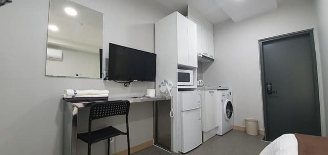 Twin Room - Non-Smoking