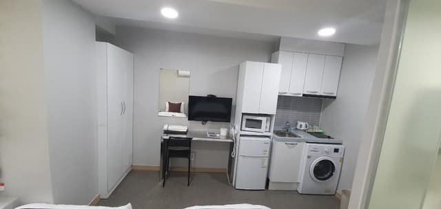 Twin Room - Non-Smoking