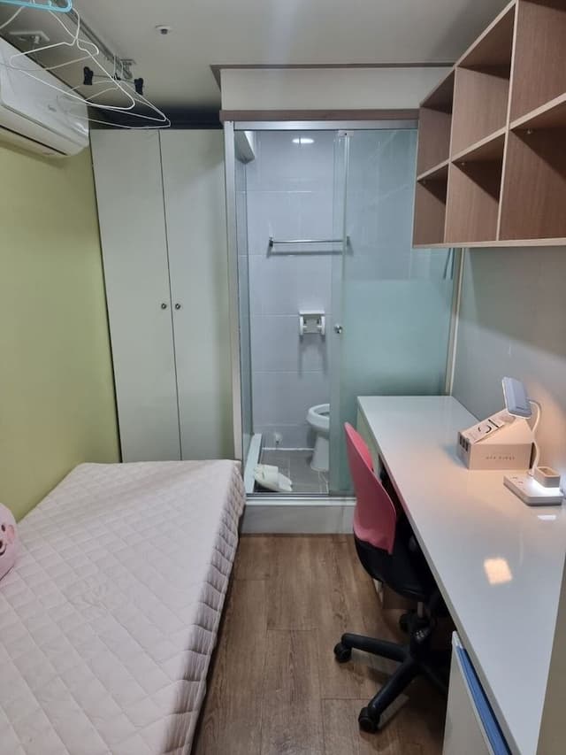 Deluxe Single Room