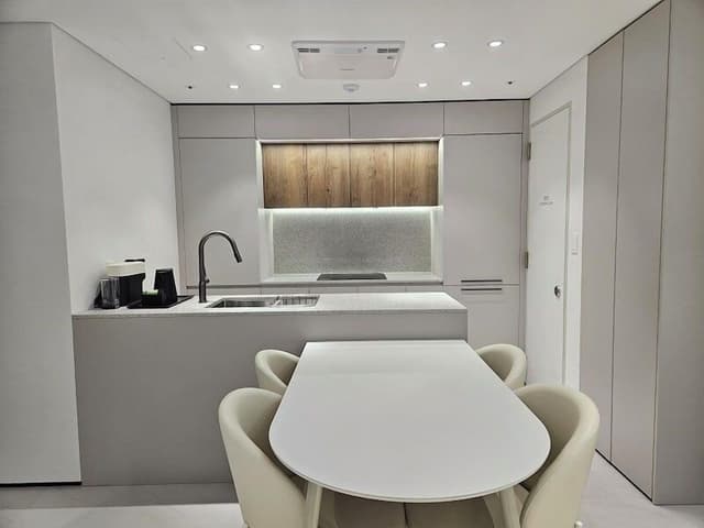 Superior Open Family Suite