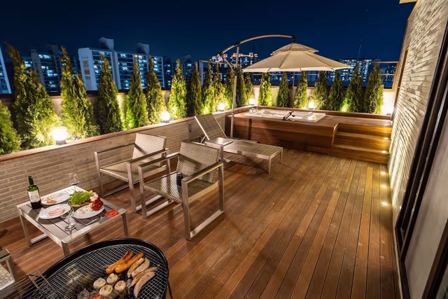 Luxury Suite, City View