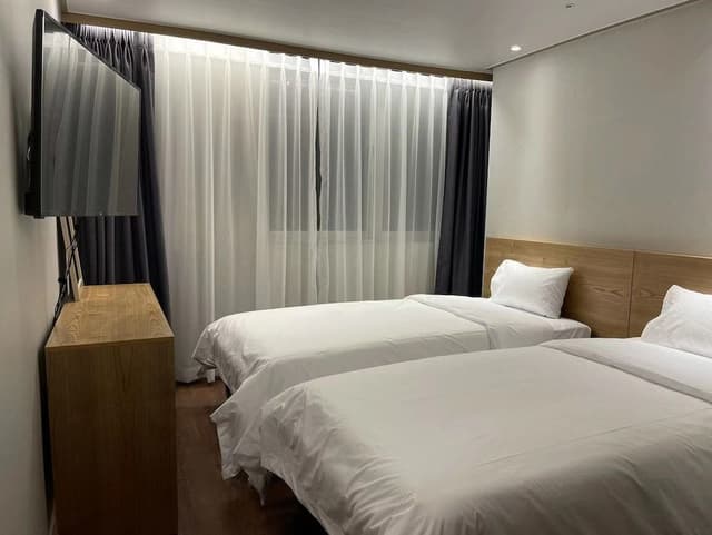 Basic Twin Room