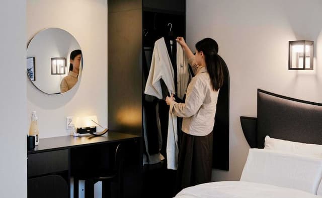 Signature Sauna Room