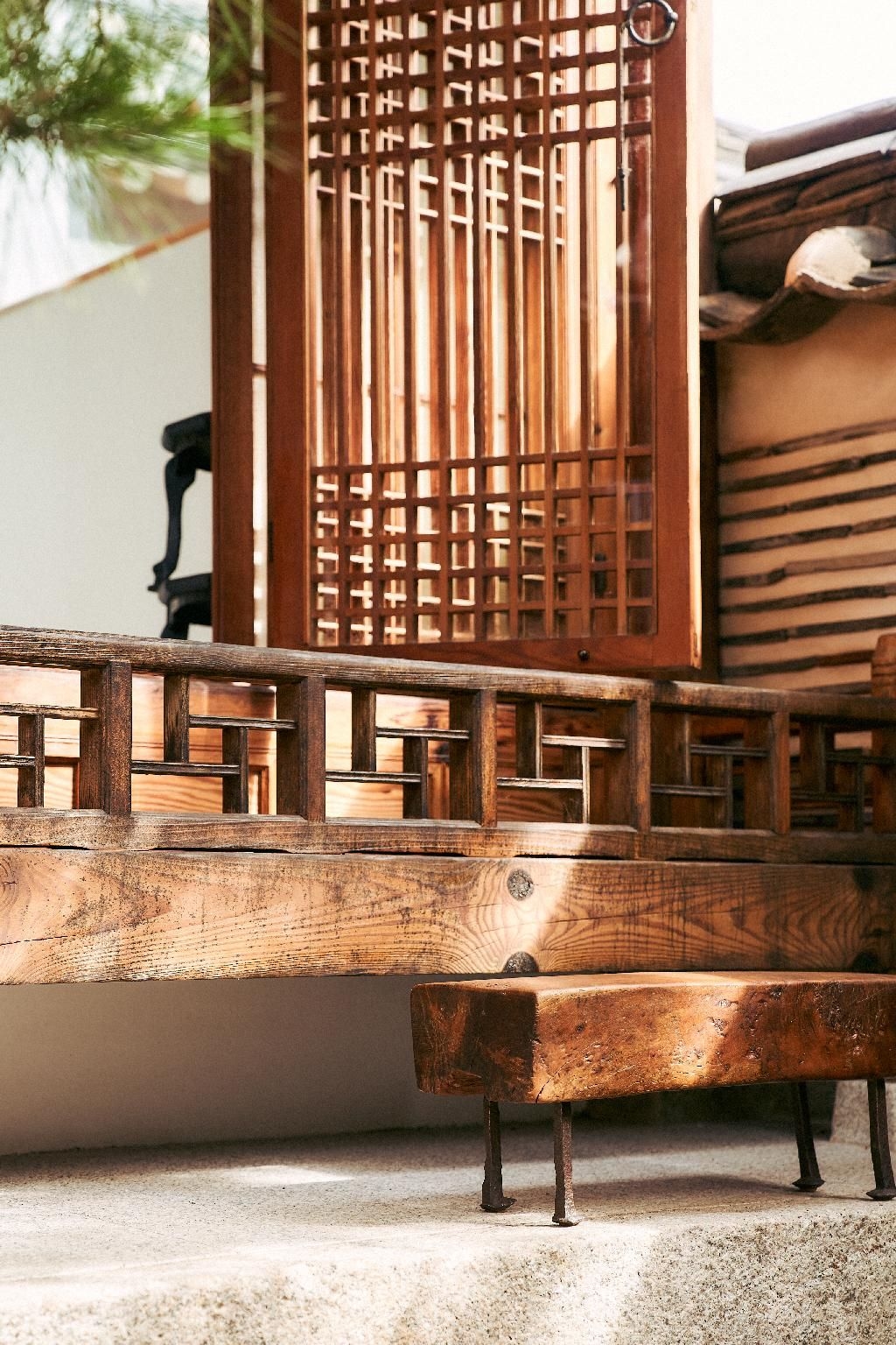 โรงแรมหรูหราระดับไฮเอนด์ บุกชอน ฮันอกโฮเทล นอสตัลเจีย (Luxury High-end Bukchon Hanokhotel Nostalgia)0
