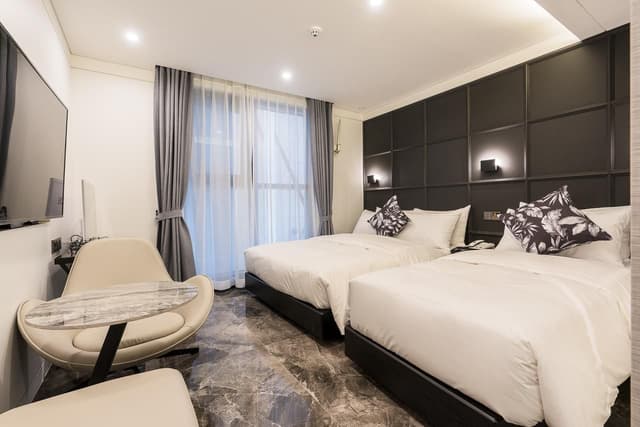 Deluxe Twin Room