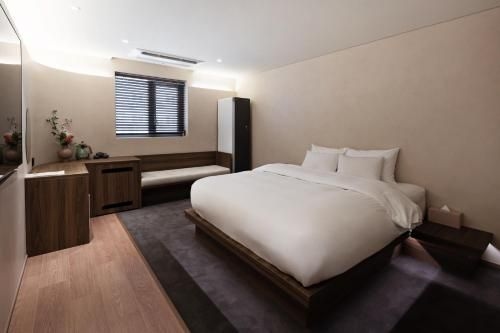 จัมซิล โอโรซี ทัวริสต์ โฮเทล (Jamsil Orosie Tourist Hotel)3