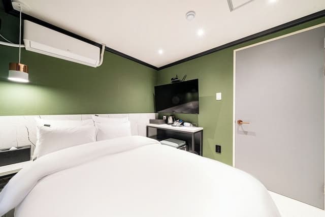 Economy Double Room