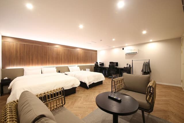Suite Twin Room