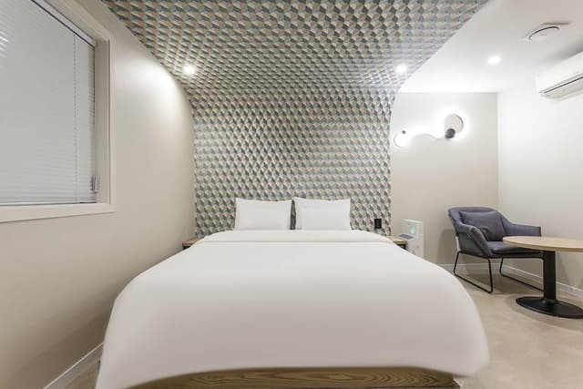 Deluxe Room (Gaming 2PC)