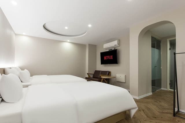 Suite Twin Room