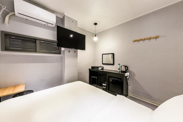 Economy Double Room