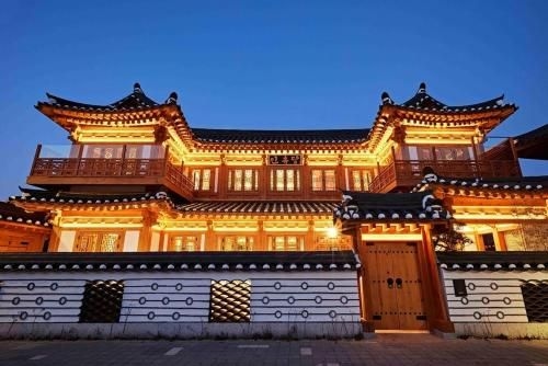 อินฮยูดัง ฮานอก เพนชั่น (Inhyudang Hanok Pension)0