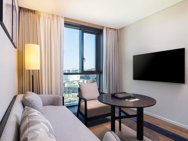 Junior Suite, 1 King Bed