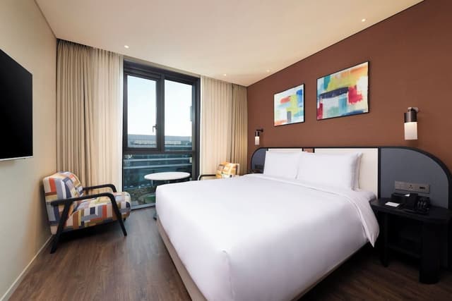 Standard Room, 1 Queen Bed