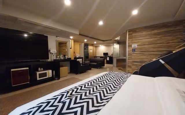 Night Promotion Suite Room