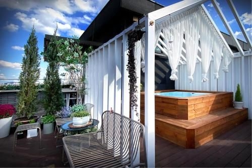 วิลล่าพร้อมสวนพูล (หลี่ชิงติง) (Garden Pool Villa (Li Qing Ting))0