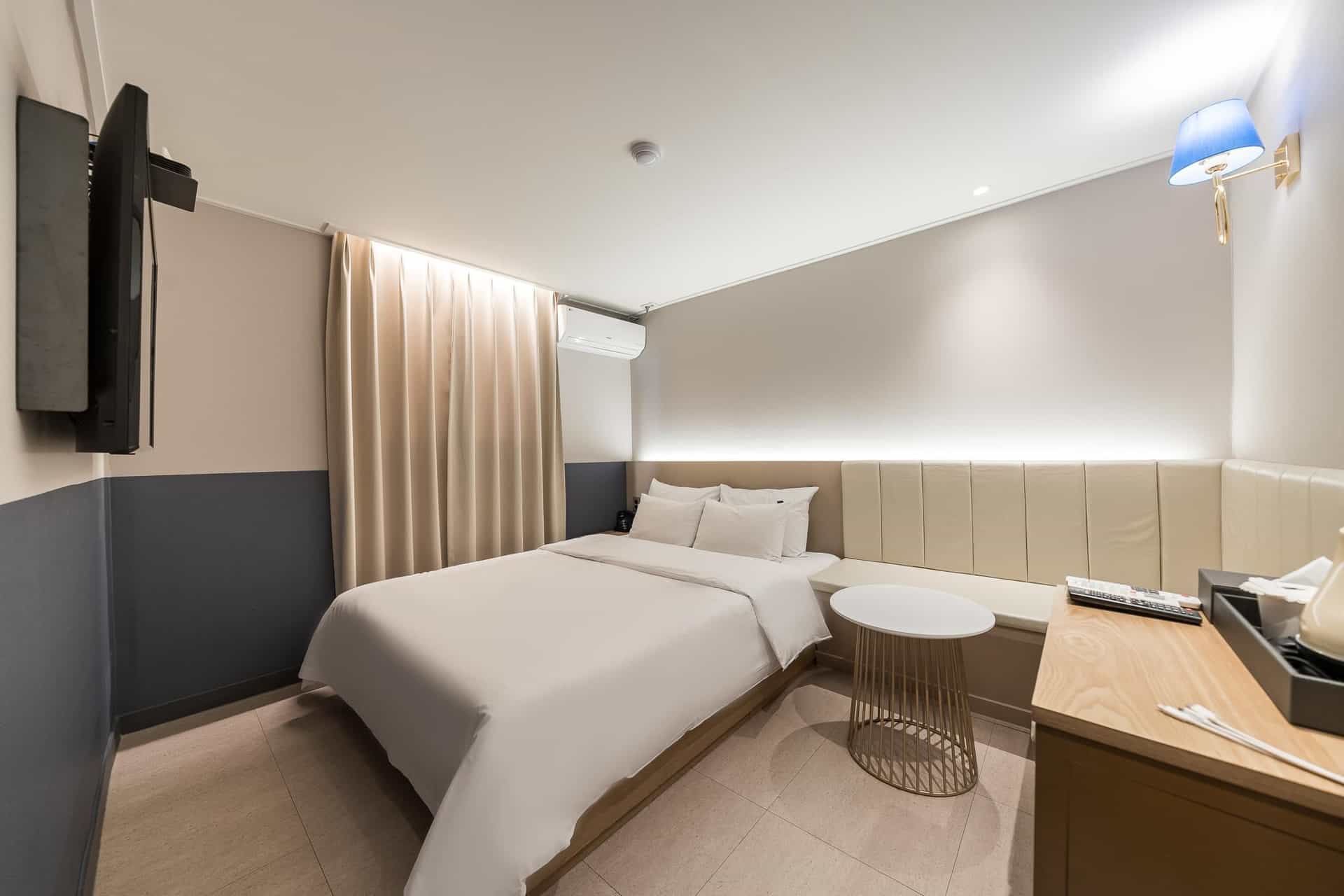 โรงแรมเกรทเทน โรงแรมเกรทเทน